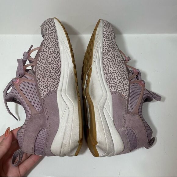 Nike Air Huarache Purple Patterned Athletic Sneakers main image 8